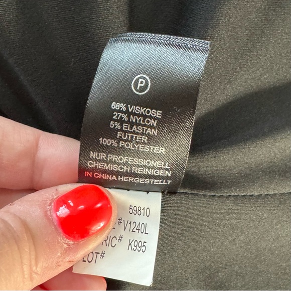 Dalia Red One Button Blazer - Picture 6 of 6